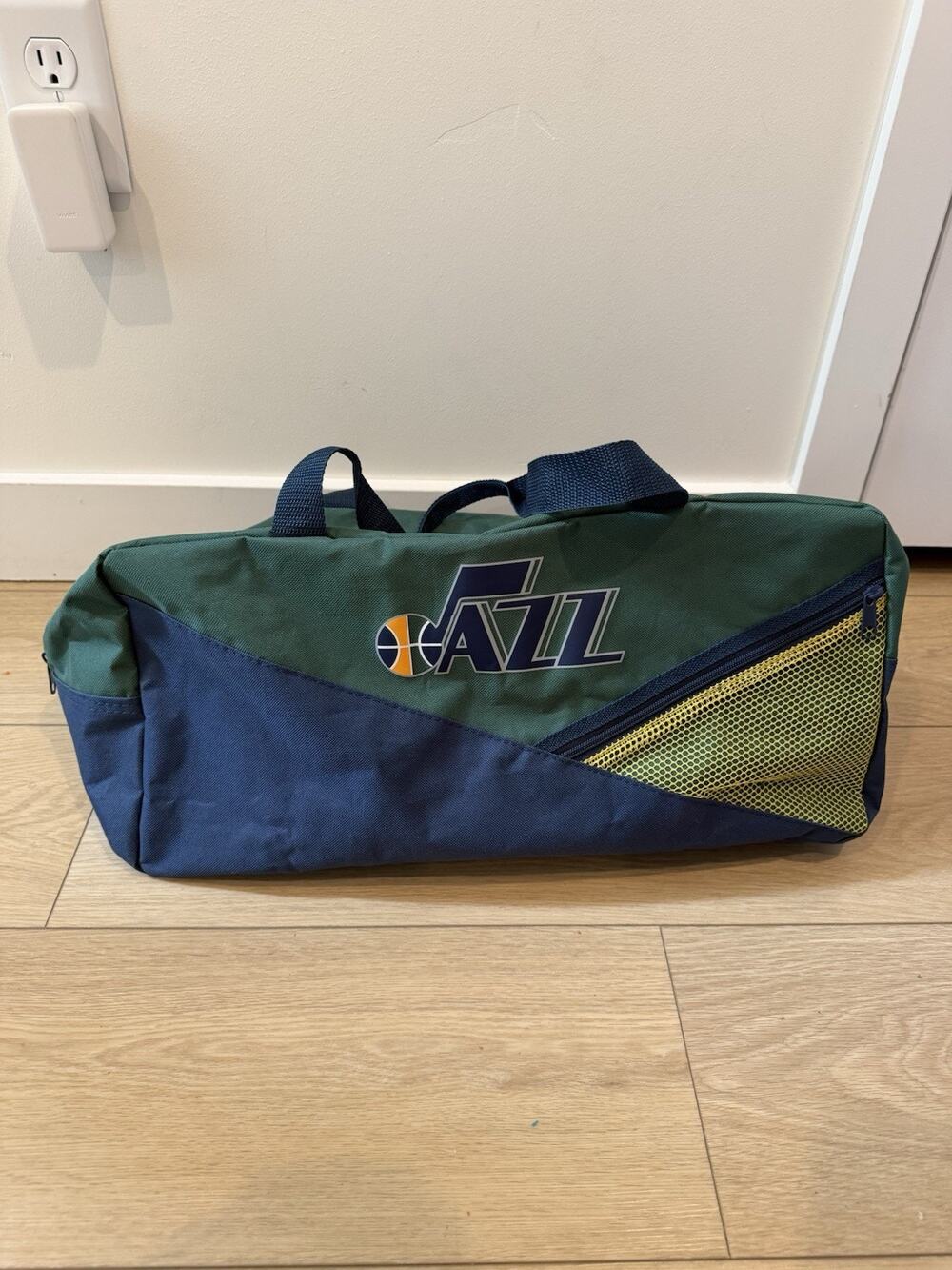 NBA Utah Jazz Delta Airlines Green Mini Duffle Bag Travel Bag Basketball